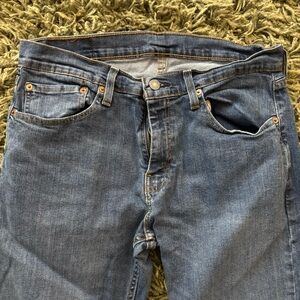 Levi’s 559 jeans
